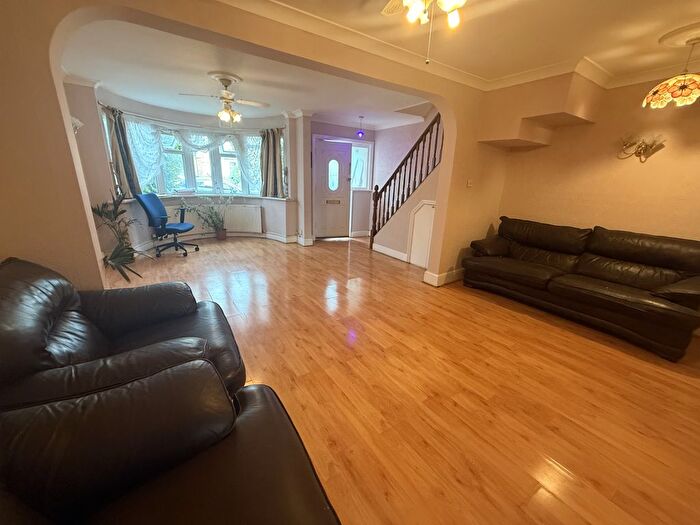 3 Bedroom Terraced House To Rent In Harrow, HA2