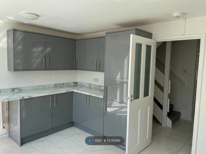 4 Bedroom End Of Terrace House To Rent In Wallbrae Road, Cumbernauld, Glasgow, G67