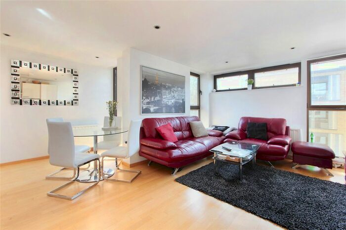 2 Bedroom Property To Rent In Carter House, Petergate, Wandsworth, London, SW11
