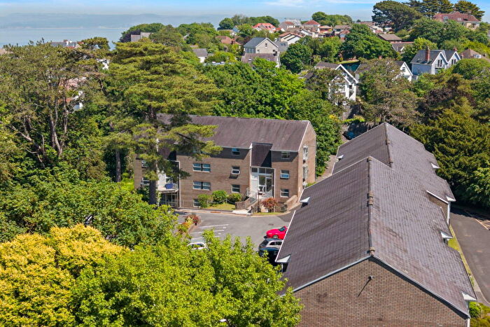 1 Bedroom Flat For Sale In Gilbertscliffe, Southward Lane, Langland, Swansea, SA3