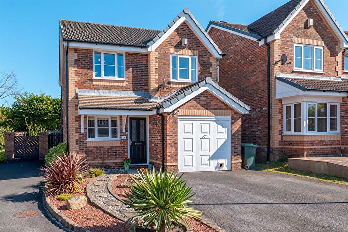 3 Bedroom Detached House For Sale In Lostock Meadow, Clayton-Le-Woods, Chorley, PR6