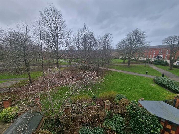 2 Bedroom Flat To Rent In Blenheim Square, Lincoln, LN1