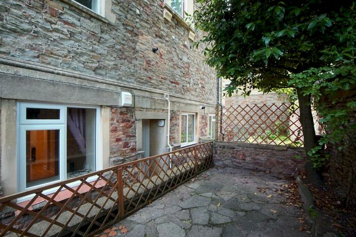 2 Bedroom Apartment To Rent In Woodland Road, Clifton, Bristol, BS8