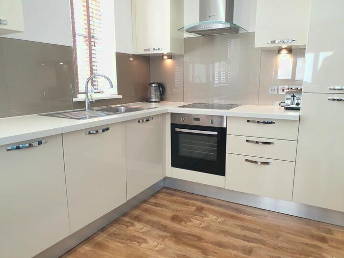 1 Bedroom Flat To Rent In Clifton Terrace, London, N4