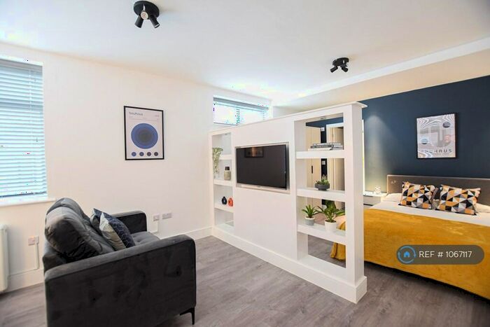 Studio To Rent In Middlewich Road, Sandbach, CW11