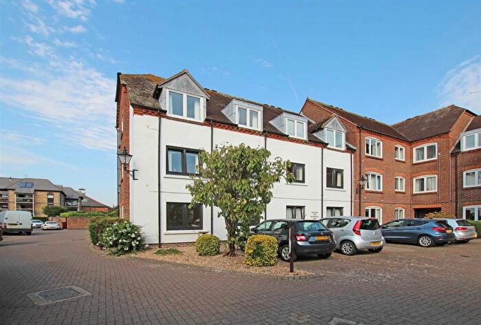 1 Bedroom Retirement Property For Sale In Henty Gardens, The Maltings Henty Gardens, PO19