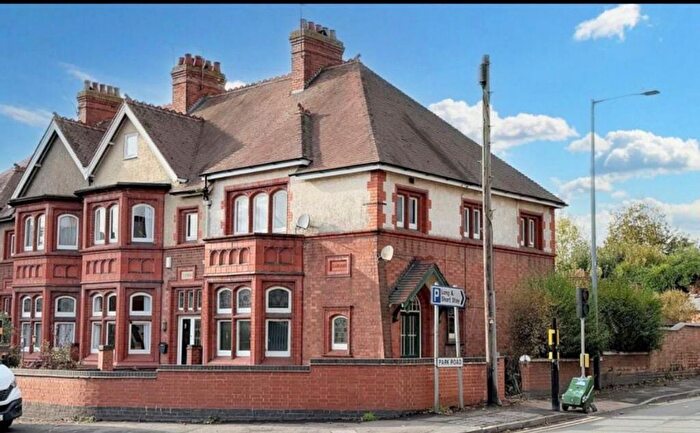 3 Bedroom Terraced House For Sale In Park Road, Bedworth, CV12