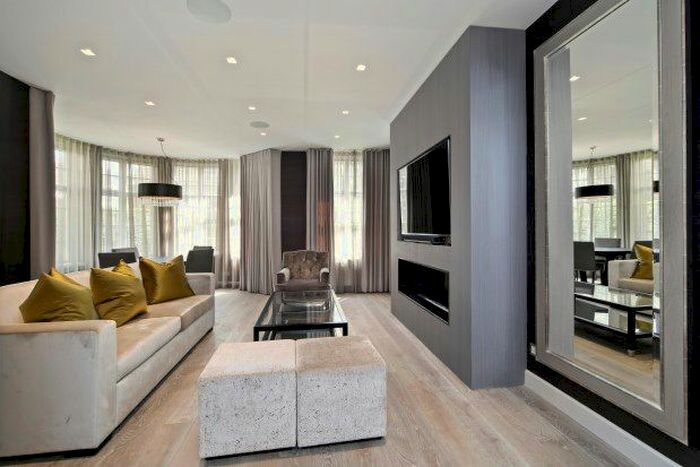 3 Bedroom Flat To Rent In Porchester Gardens, London W2