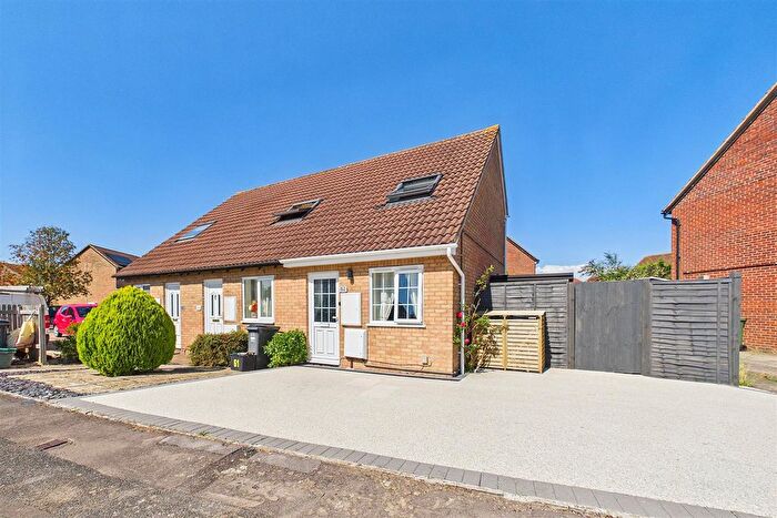 1 Bedroom End Of Terrace House For Sale In Cannons Gate, Clevedon, BS21