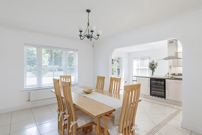 4 Bedroom Detached House For Sale In Ridgemount Road, Sunningdale, Ascot, SL5