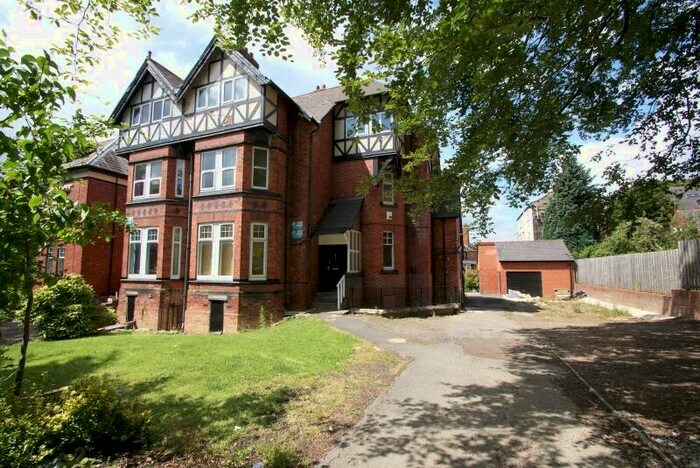 6 Bedroom Semi-Detached House To Rent In Bainbrigge Road, Headingley, Leeds, LS6