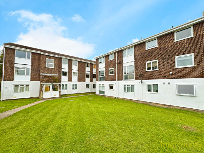 2 Bedroom Apartment To Rent In Ross Close, Saffron Walden, Essex, CB11