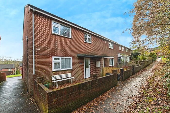 3 Bedroom End Terrace House For Sale In Cameron Close, Tiverton, EX16