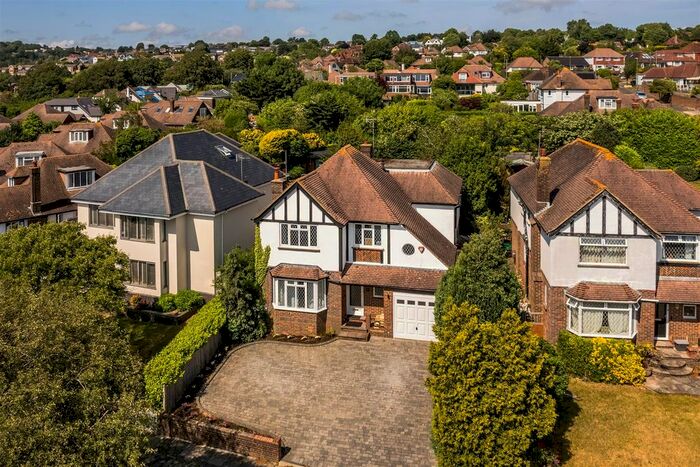 4 Bedroom Detached House To Rent In Benett Drive, Hove, BN3