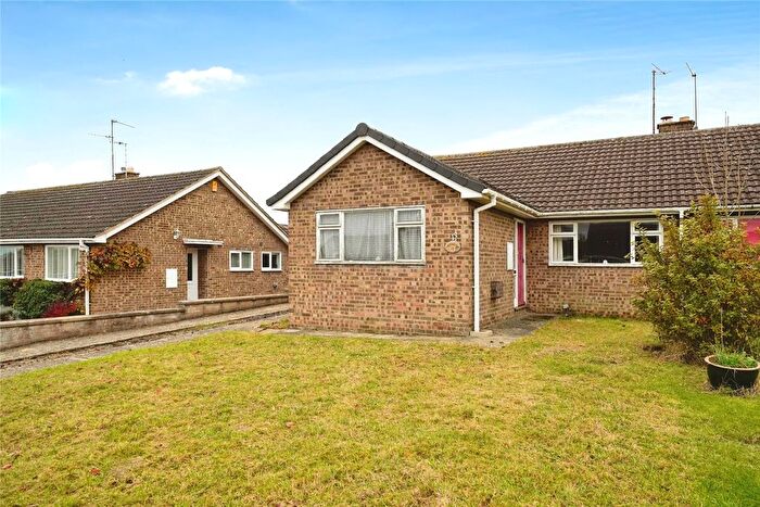 3 Bedroom Bungalow For Sale In Merrybrook, Evesham, Worcestershire, WR11