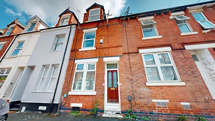 3 Bedroom Terraced House To Rent In Exeter Road, Nottingham, NG7