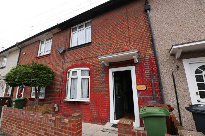 2 Bedroom Terraced House To Rent In Boundary Road, Barking, Essex, IG11