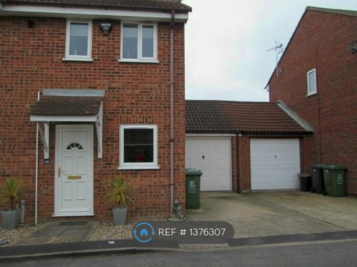 2 Bedroom End Of Terrace House To Rent In Dover Court, Caister On Sea, Great Yarmouth, NR30
