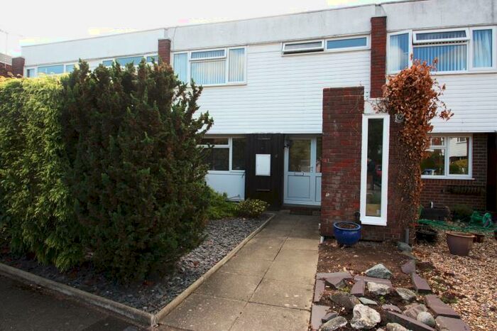 3 Bedroom Terraced House To Rent In Brantwood Gdns, West Byfleet, KT14