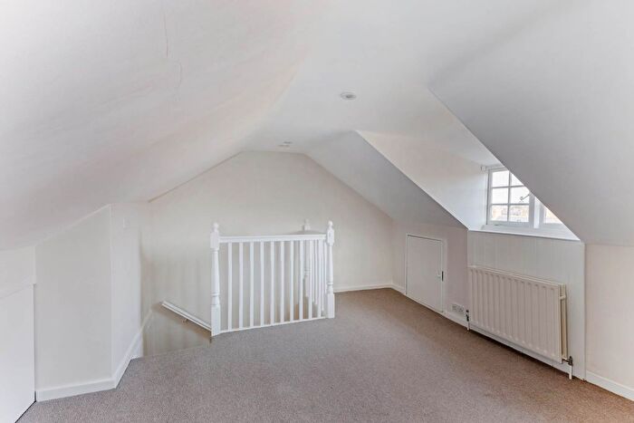3 Bedroom Terraced House For Sale In Church Street, Henley On Thames, RG9