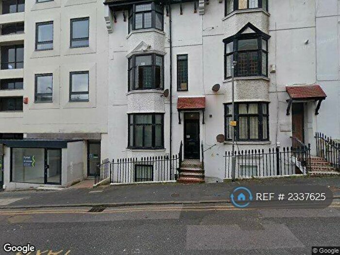 2 Bedroom Terraced House To Rent In Queen Square, Brighton, BN1