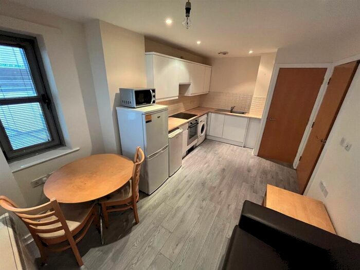 2 Bedroom Flat To Rent In Montana House, Princess Street, Manchester, M1