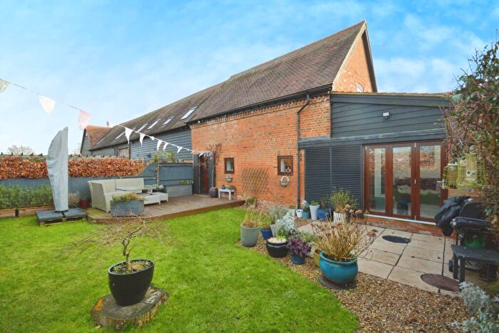 3 Bedroom Barn Conversion For Sale In Raans Road, Amersham, HP6