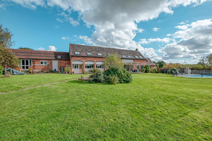 5 Bedroom Detached House For Sale In Edgioake Lane, Astwood Bank, Redditch, B96