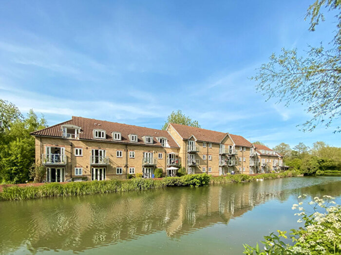 2 Bedroom Apartment To Rent In Riverside Court, Cambridge Road, Old Harlow, Essex, CM20
