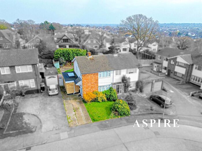 3 Bedroom Semi-Detached House To Rent In Dandies Chase, Leigh-On-Sea, SS9