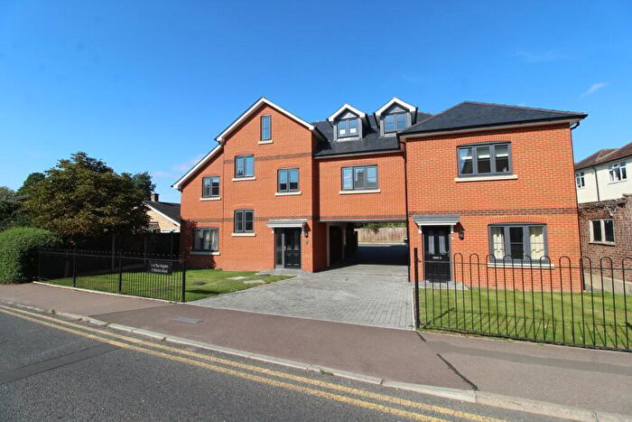 1 Bedroom Apartment For Sale In Hitchin Road, Stotfold, Hitchin, SG5