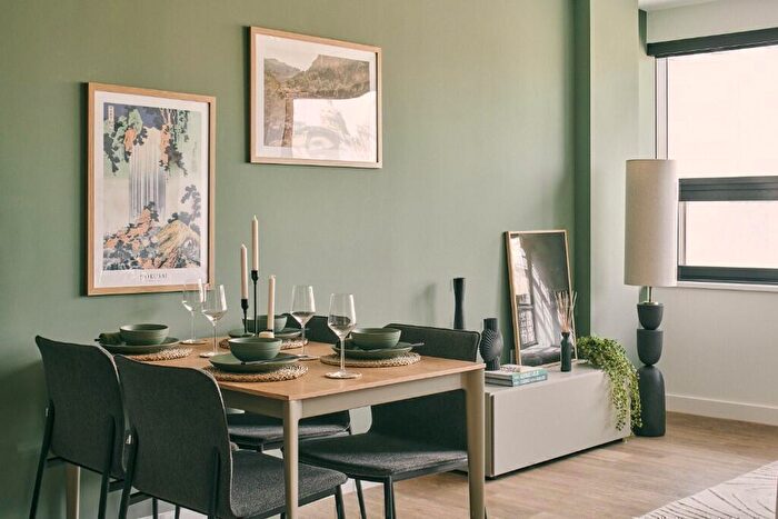 2 Bedroom Apartment To Rent In The Octagon, Great Charles Street, Birmingham, B3