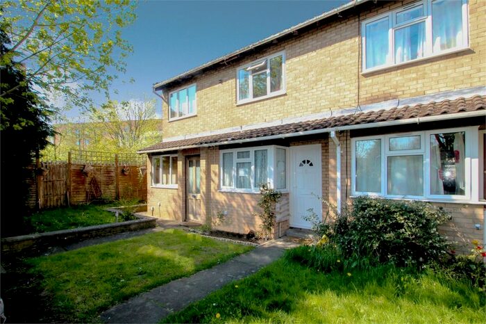 1 Bedroom Terraced House To Rent In Ratcliffe Close, Uxbridge, Greater London, UB8