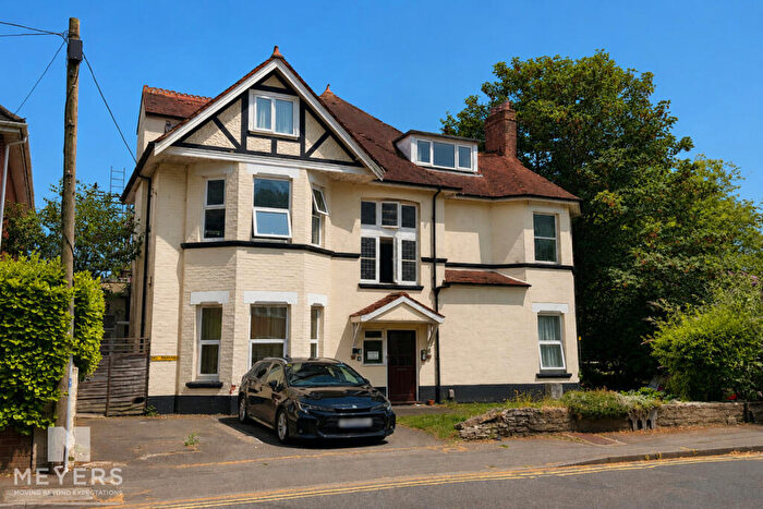 3 Bedroom Apartment For Sale In Heathcote Road, Bournemouth, BH5