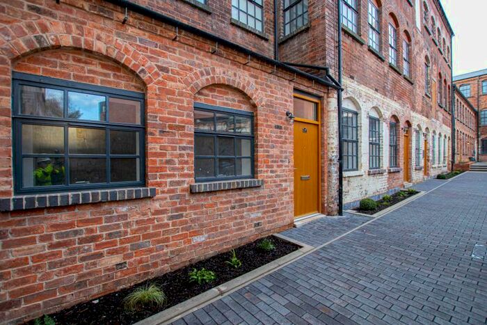 3 Bedroom Terraced House To Rent In Sloane Street, Jewellery Quarter, Brmingham, B1