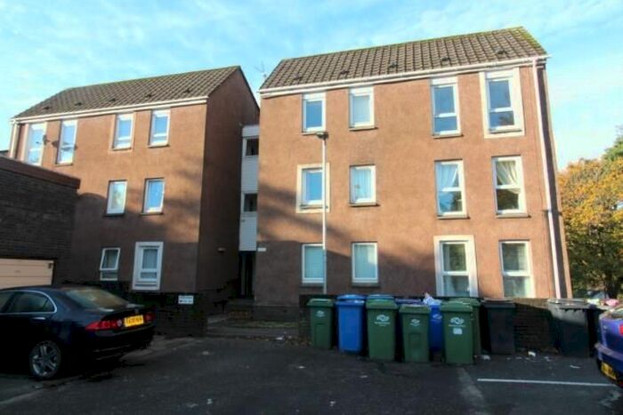 2 Bedroom Flat To Rent In Findhorn, Erskine PA8