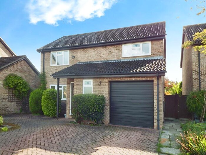 4 Bedroom Detached House To Rent In Treelands Close, Leckhampton, GL53