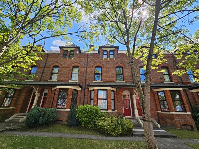 1 Bedroom Flat For Sale In Hathersage Road, Manchester, M13