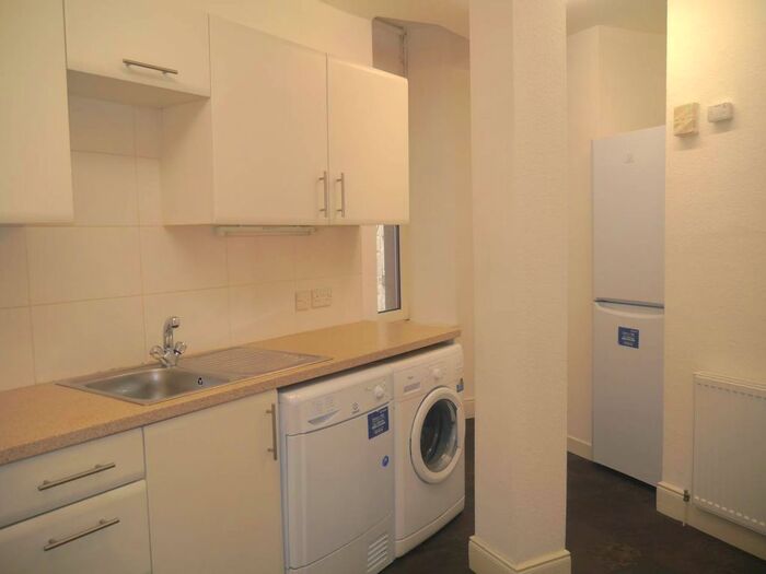 1 Bedroom Flat To Rent In Strathmartine Road, Dundee, DD3