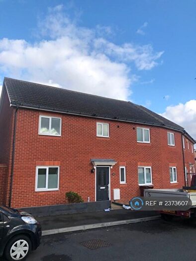 4 Bedroom Semi-Detached House To Rent In Rivenhall Way, Kent, ME3