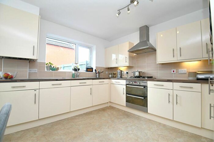 3 Bedroom Terraced House For Sale In Amersham Park Road, Salford, M6