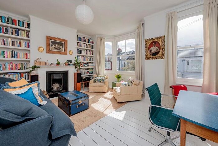 2 Bedroom Flat For Sale In Ashburnham Road, Kensal Rise, London, NW10