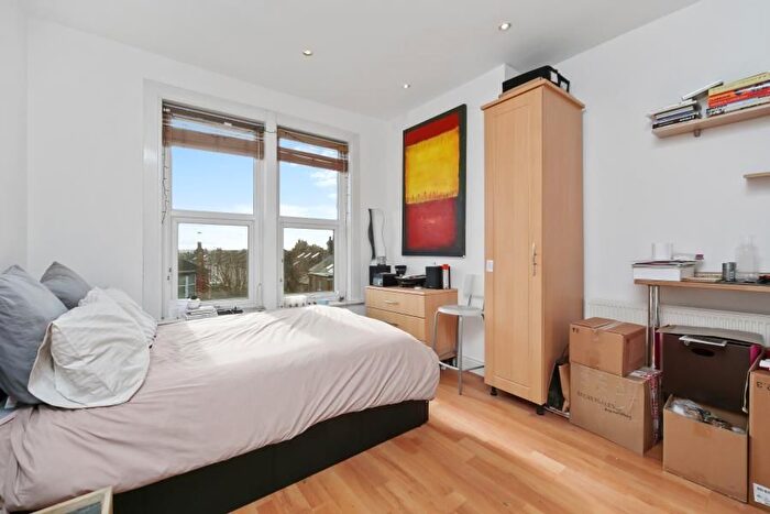 1 Bedroom Flat To Rent In Ballards Lane, London, N3