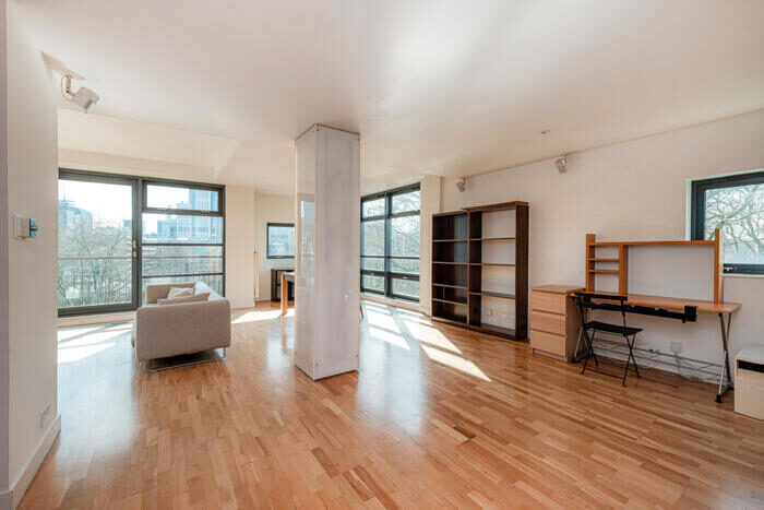 2 Bedroom Duplex To Rent In Lexington Apartments, City Road, Islington, London, EC1Y