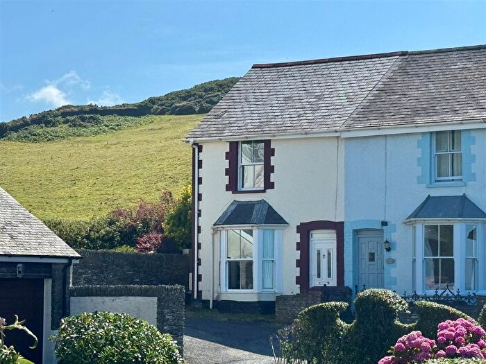 2 Bedroom Property For Sale In Mortehoe, Woolacombe, EX34