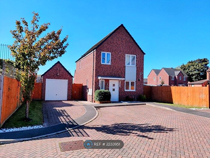 3 Bedroom Detached House To Rent In Pankhurst Close, West Bromwich, B70