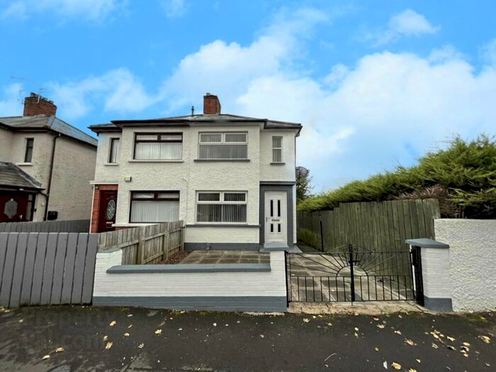 2 Bedroom Semi-Detached House To Rent In Joanmount Gardens, Belfast, County Antrim, BT14