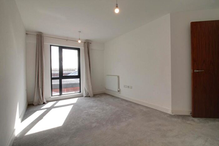 2 Bedroom Apartment To Rent In The Drapery, Fabrick Square, Lombard Street, Digbeth, B12