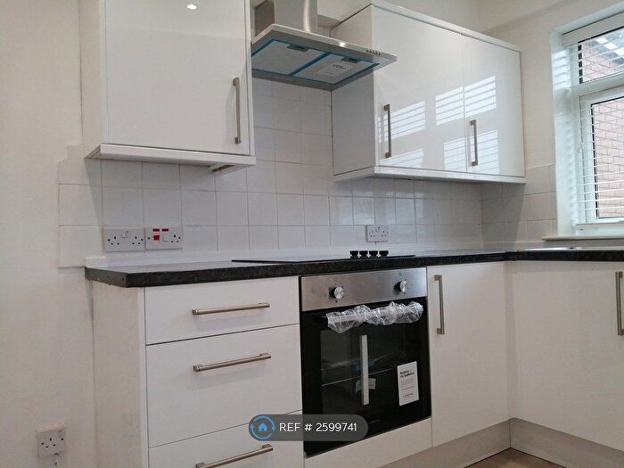 2 Bedroom Terraced House To Rent In Hillhouse Road, Hamilton, ML3