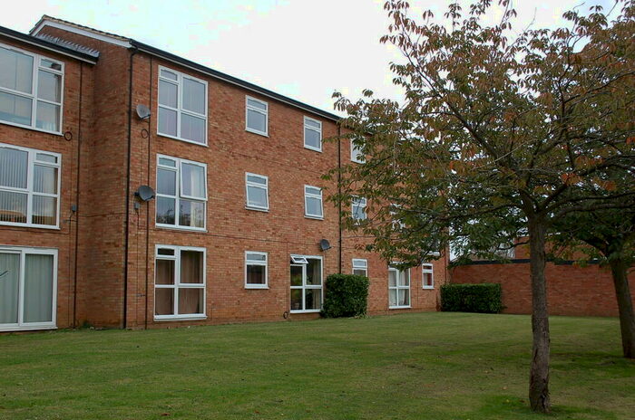 2 Bedroom Apartment To Rent In Claycroft, Welwyn Garden City., AL7